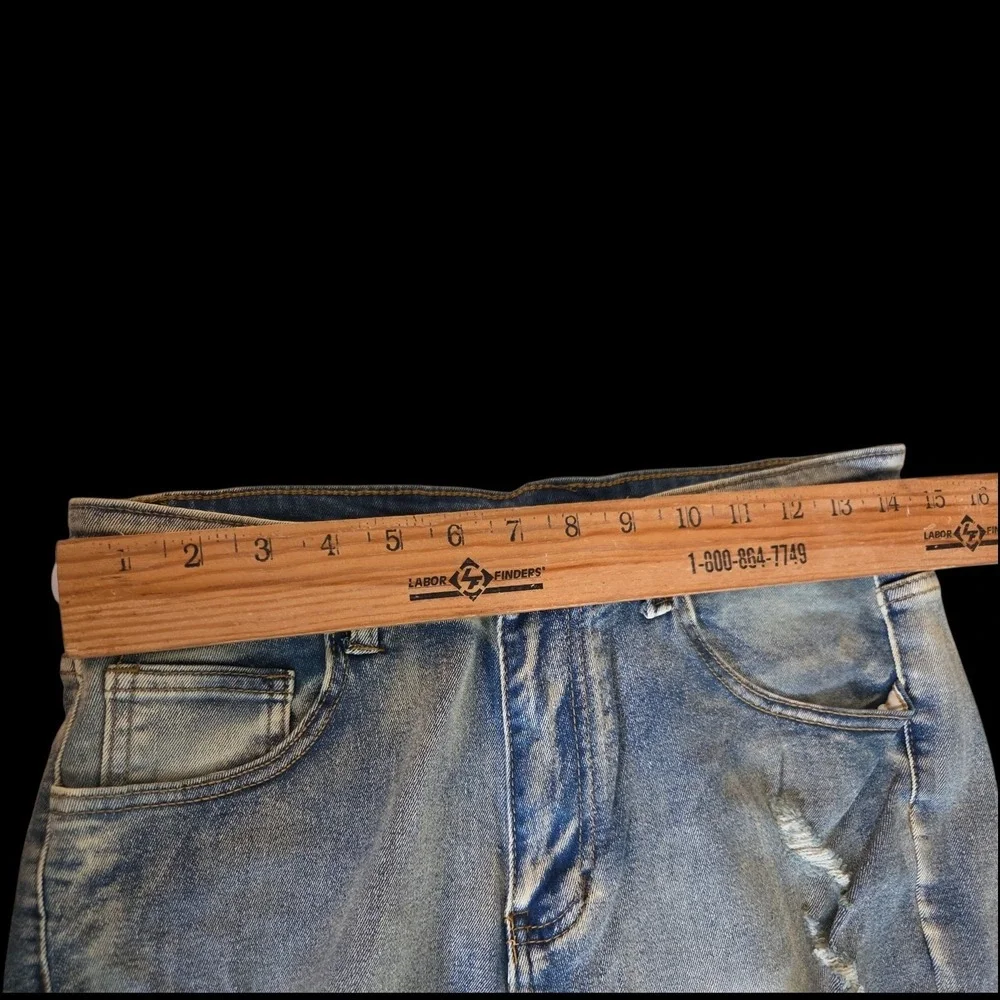 Mens Distressed‎ Denim Shorts Light Blue Wash Frayed Hem Size 30